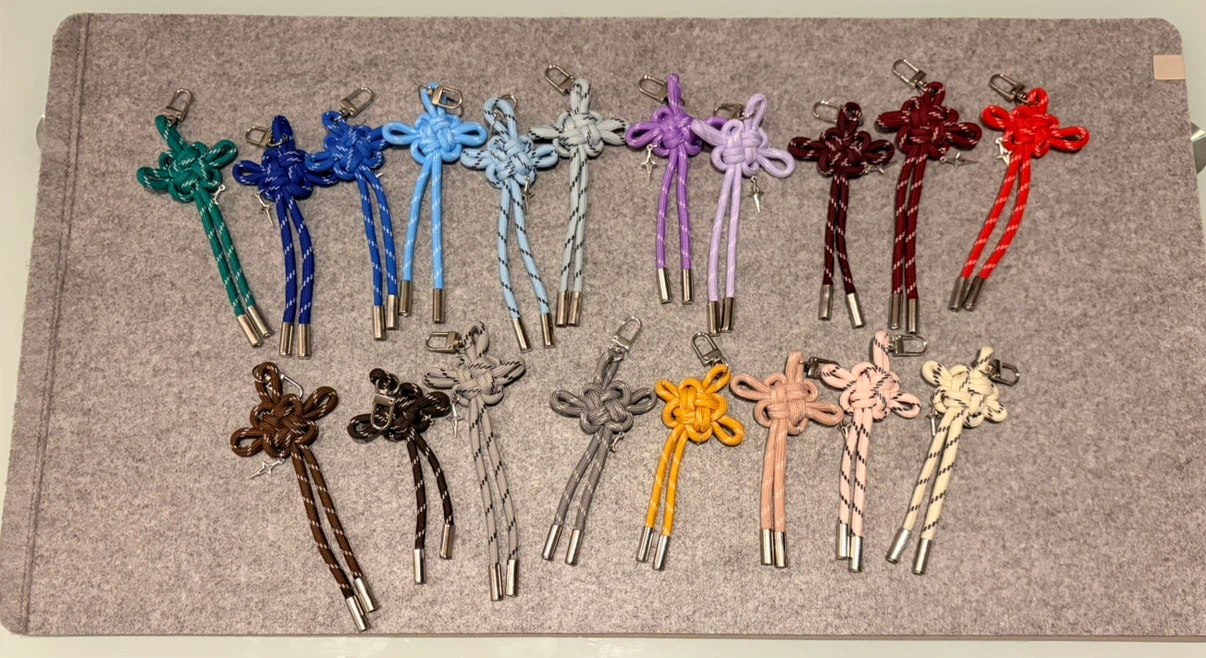 Handmade paracord lucky knot keychains - photo 2