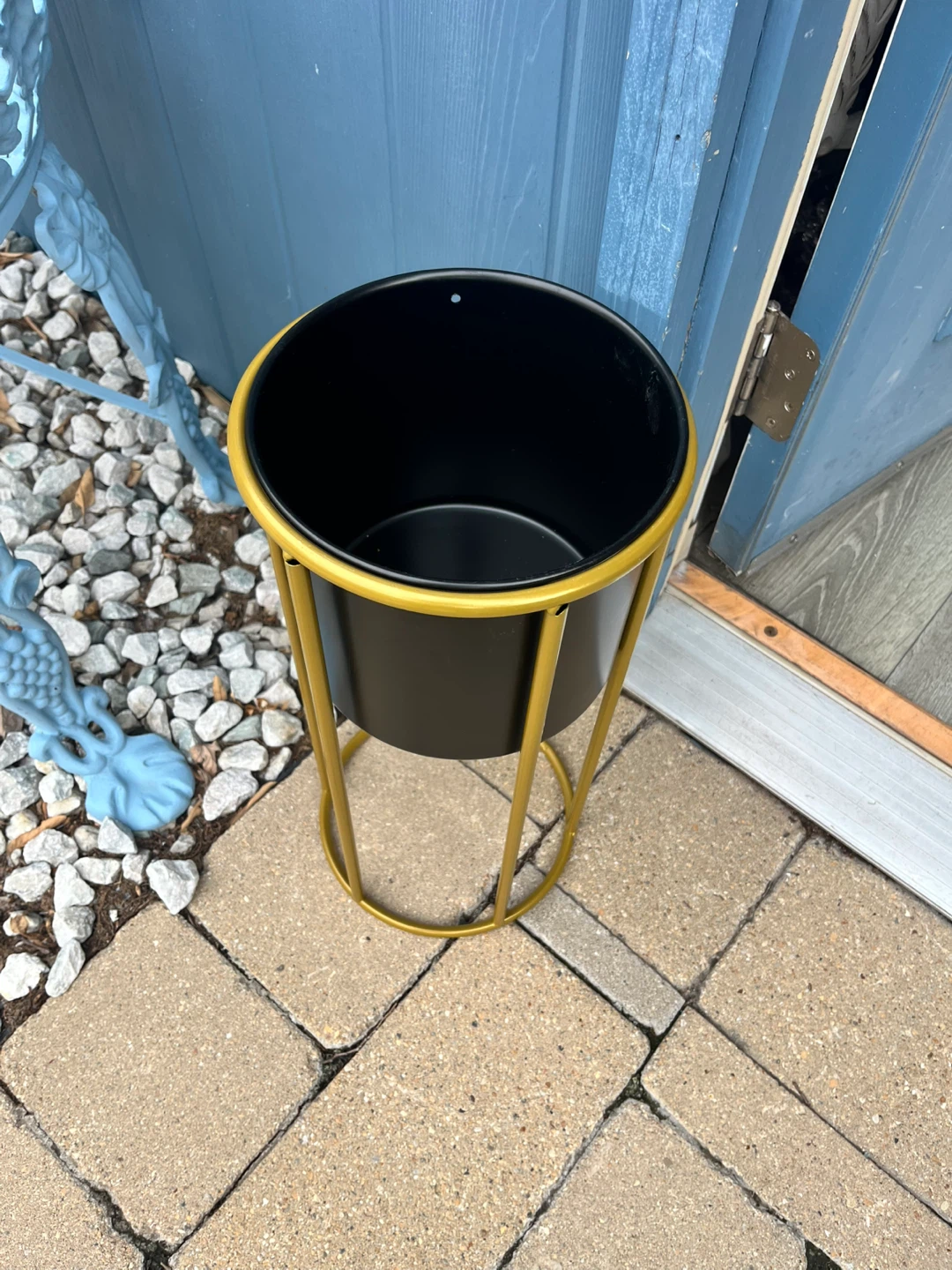 BLACK & GOLD FLOWER/PLANT STAND - photo 2