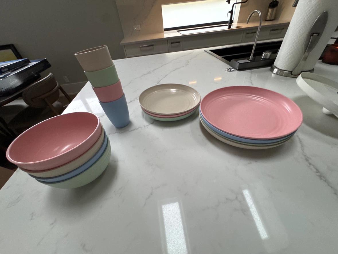 Assorted Colourful Dinnerware Set