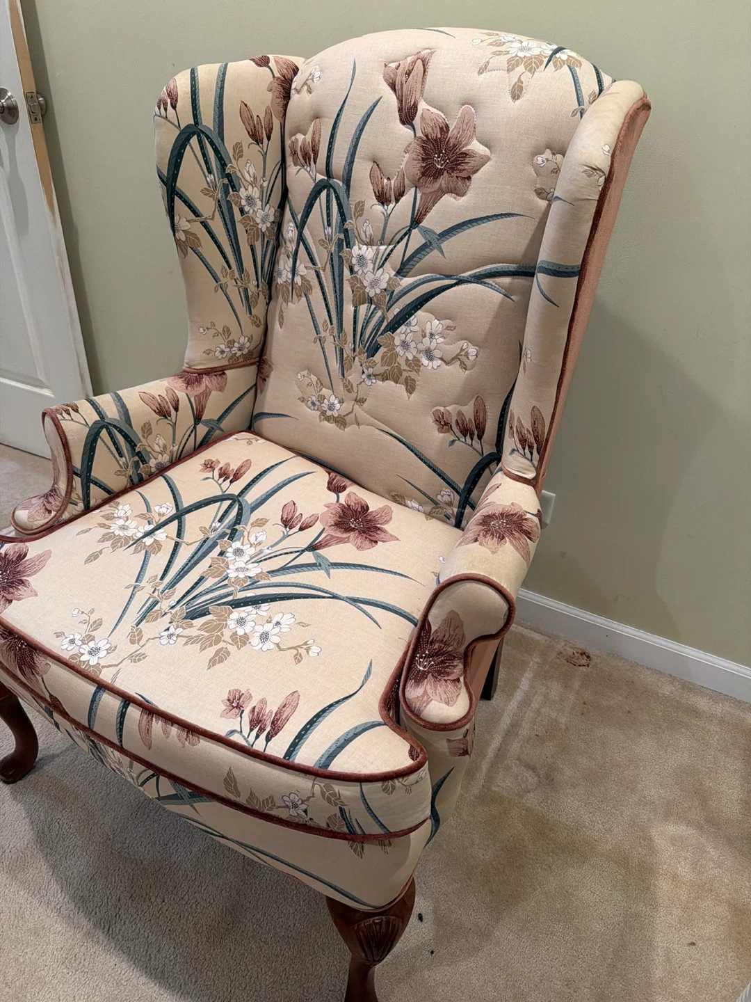 wingback accent chair - photo 2