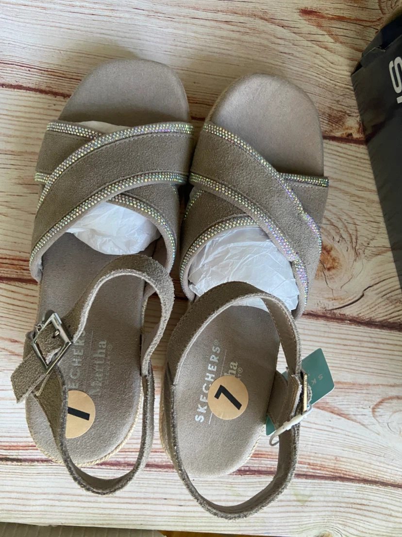 Skechers Women's Tan Espadrille Wedge Sandals Size 7 - photo 2