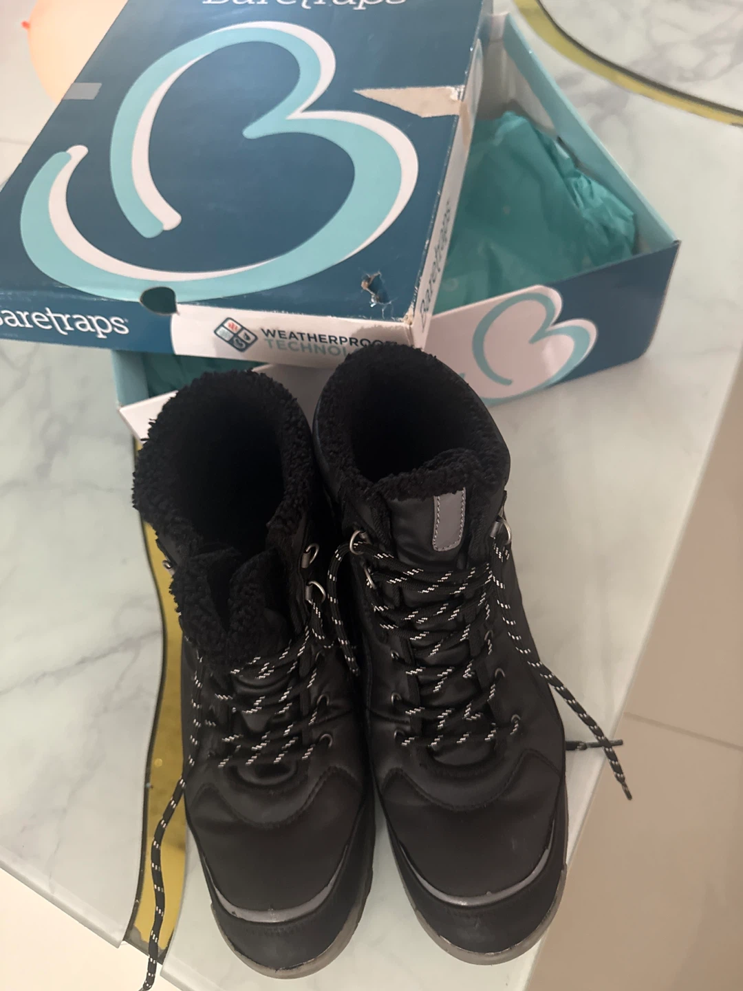 Baretraps Black Winter Boots Size 9.5M - photo 2