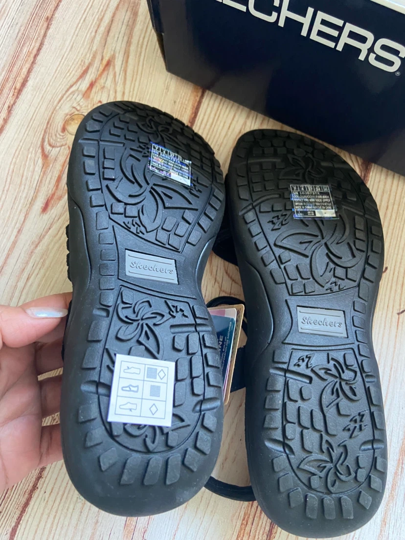 Skechers Women's Black Slip-On Sandals Size 7 - photo 5
