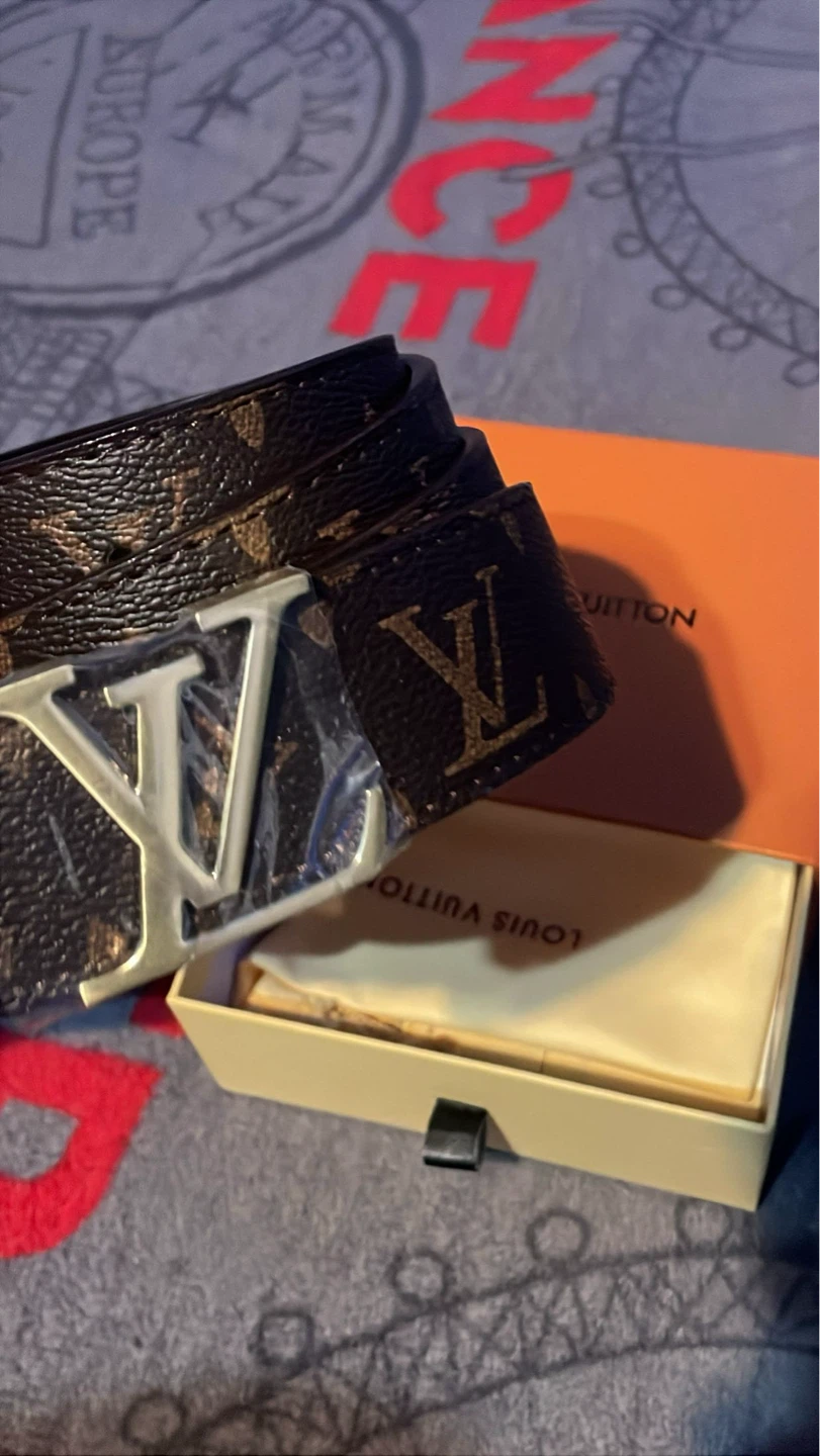 Louis Vuitton Belt with Gold Buckle - photo 3