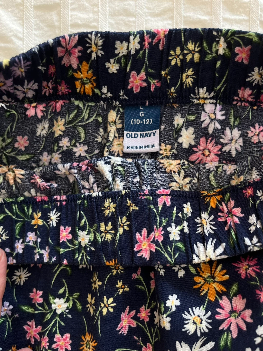 Easy breezy girl’s pull-on floral tiered  skirt  size 10/12 - photo 3