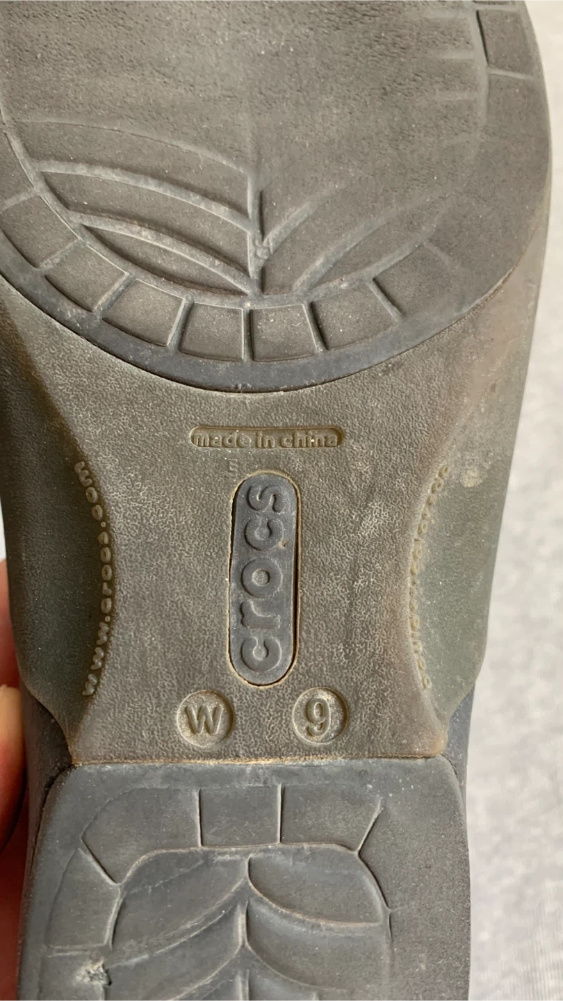 Crocs Women's Sandals Size 9W - photo 3