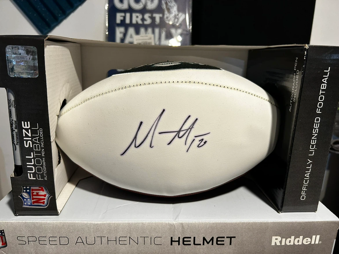 New York Jets Signed Football Helmet & Autographed Football - photo 2