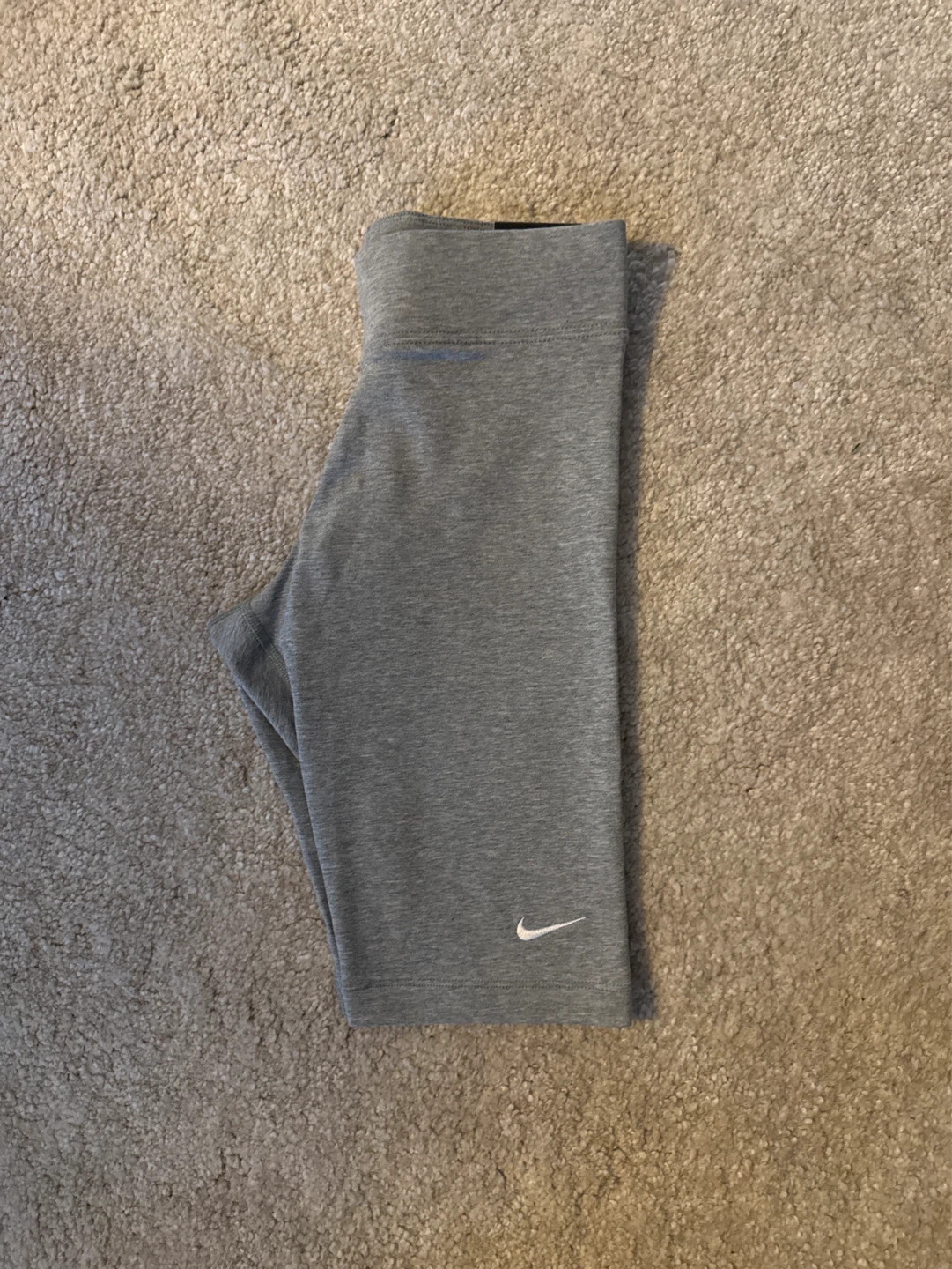 NIKE Grey Sportswear Essential Bike Shorts - photo 5