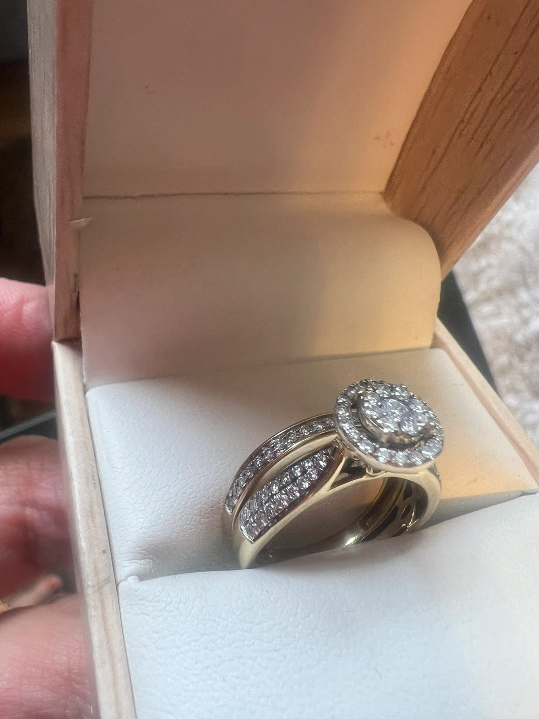 10 k Diamond Engagement Ring Wedding Band Set