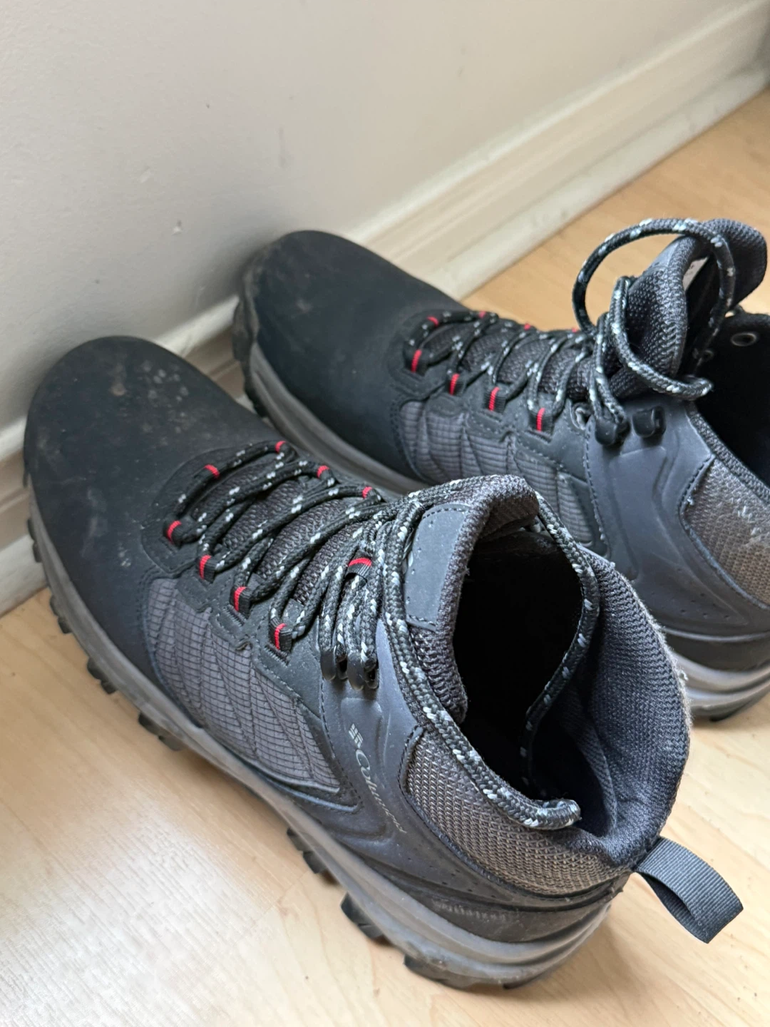 Columbia Men's Hiking Boots - photo 2