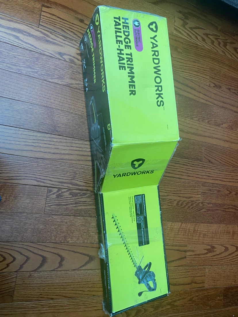 Yardworks Electric Hedge Trimmer 18" - photo 3