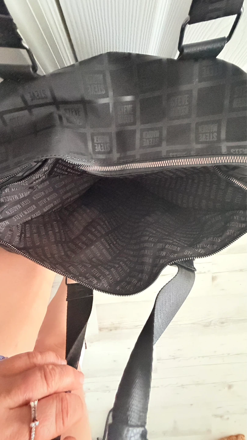 Steve Madden Black Logo Weekender Bag with Pouch - photo 5