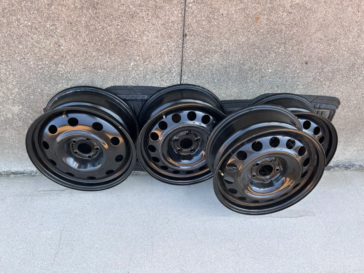 Rims of Ford Escape