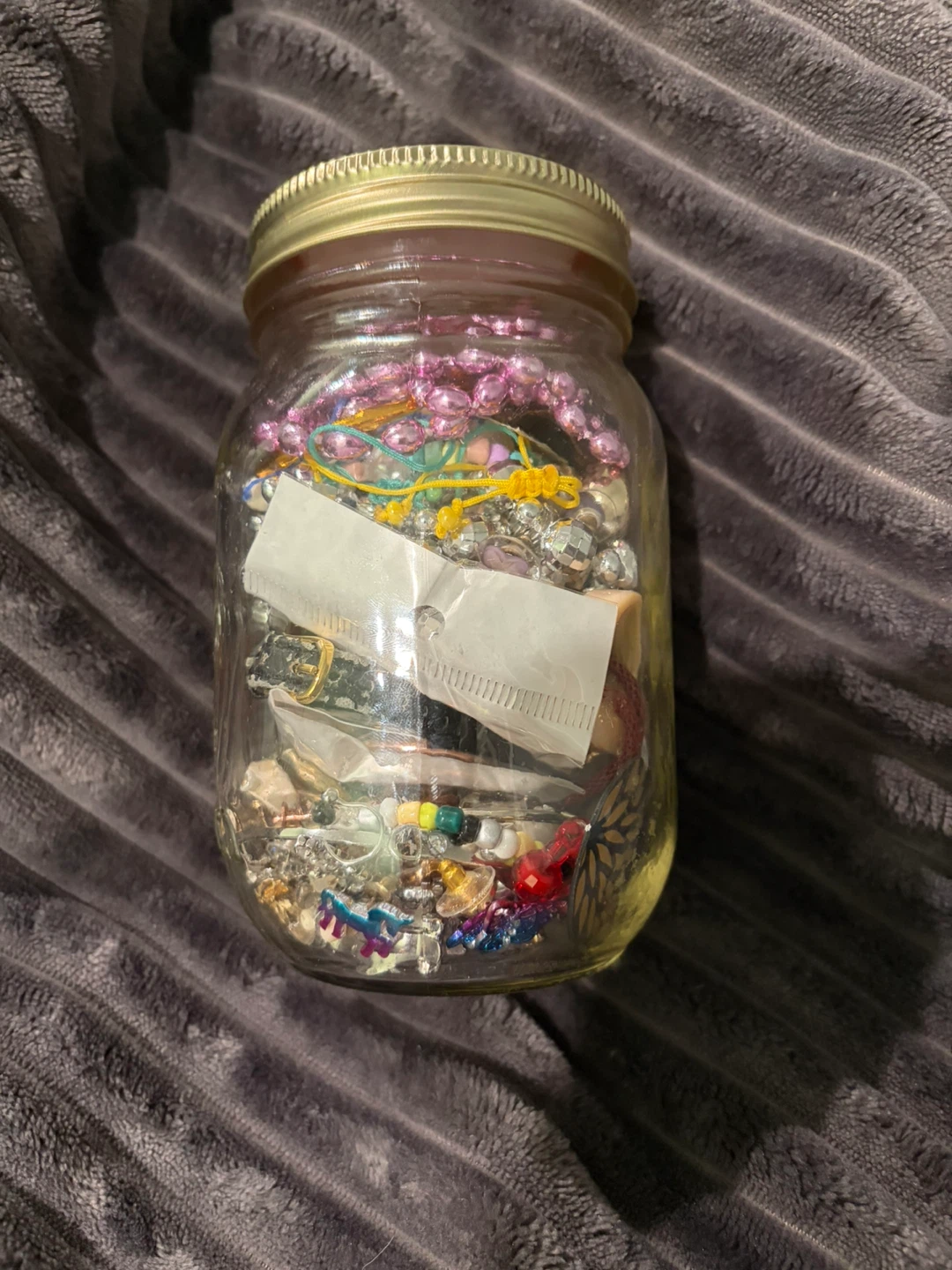 Jar of assorted costume jewellery - photo 2