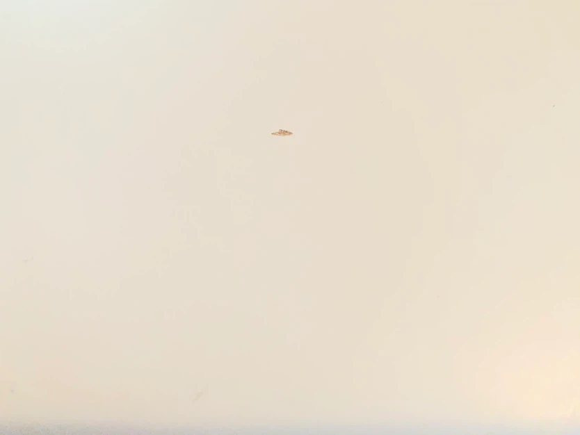 White IKEA desk - photo 4
