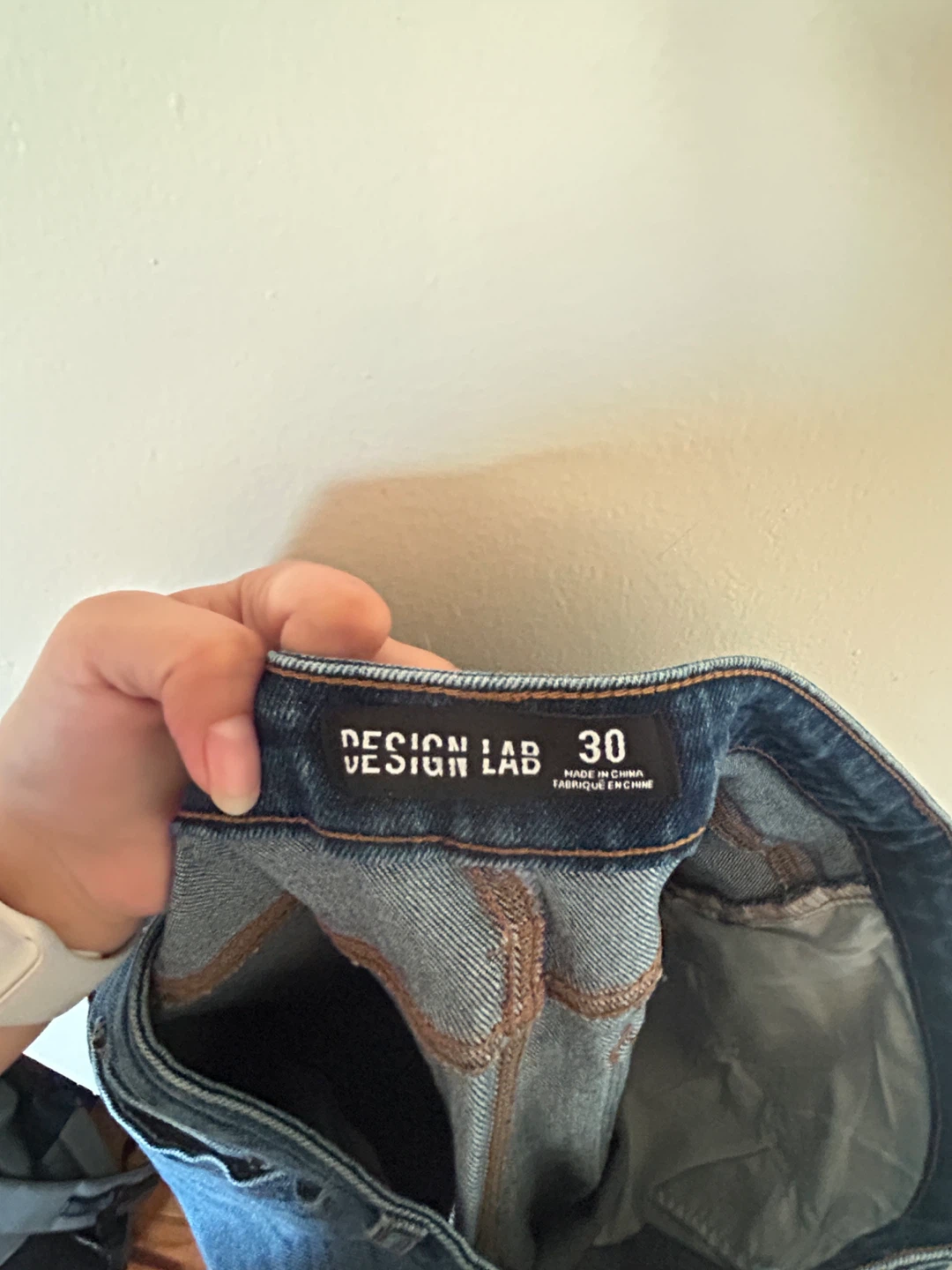 DESIGN LAB Women's Jeans Size 30 - photo 2