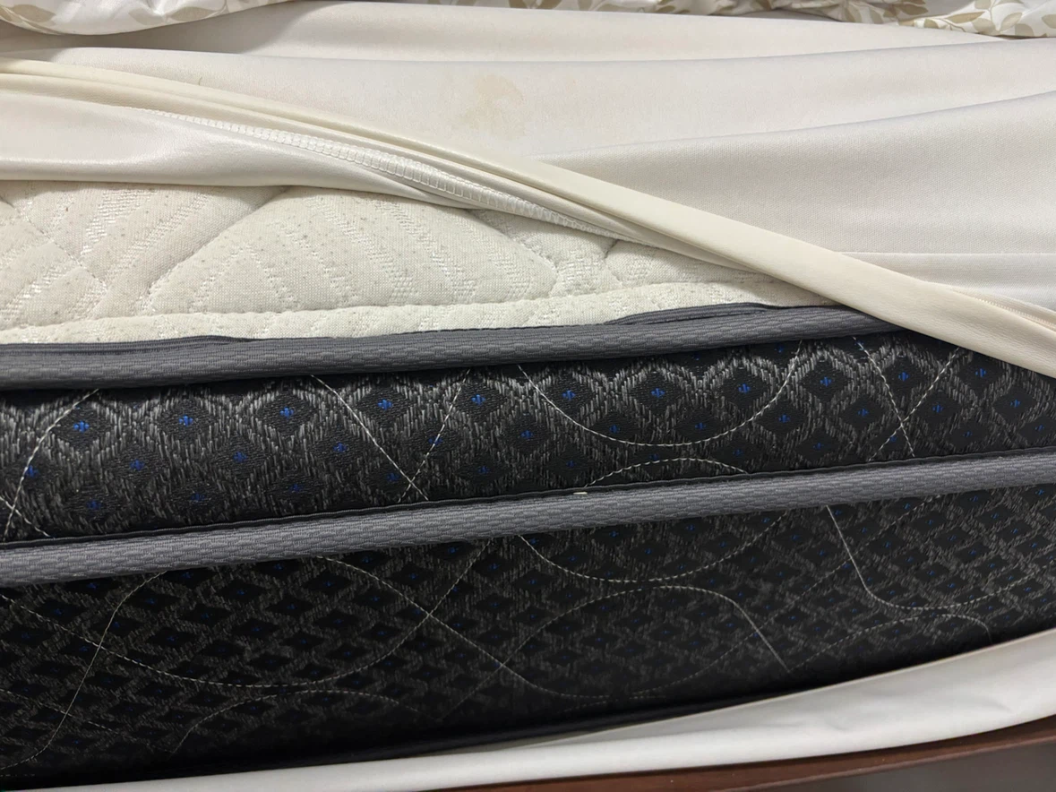 Queen Hybrid Mattress - photo 2