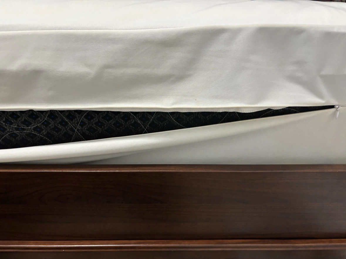 Queen Hybrid Mattress - photo 3