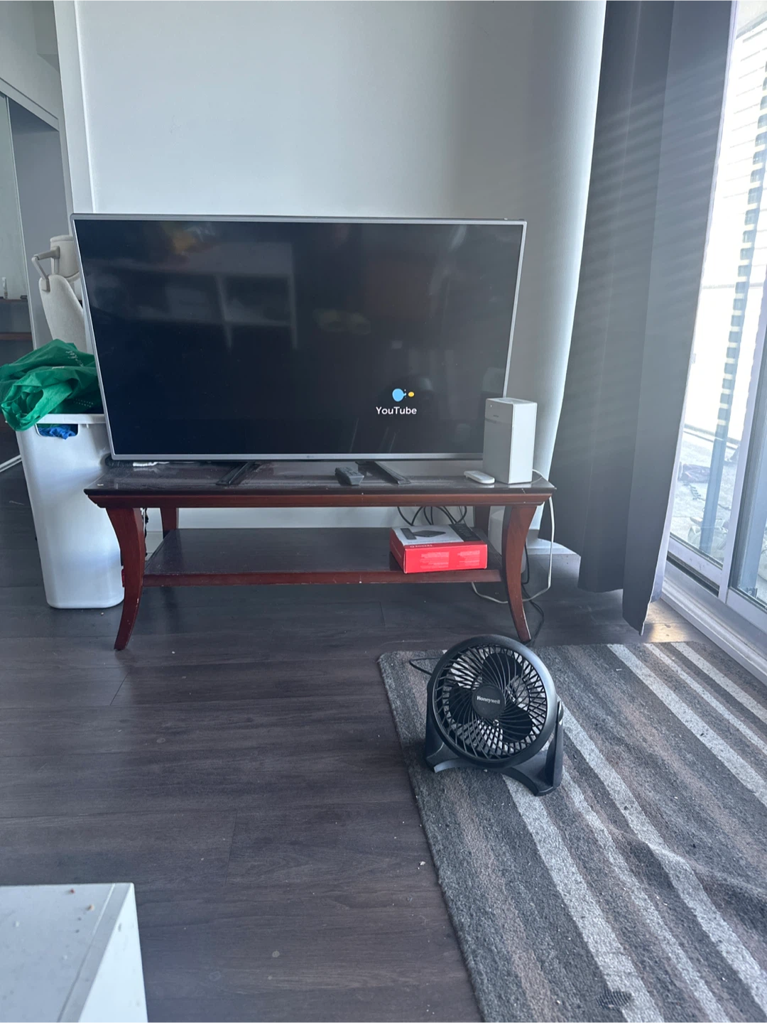 Tv table