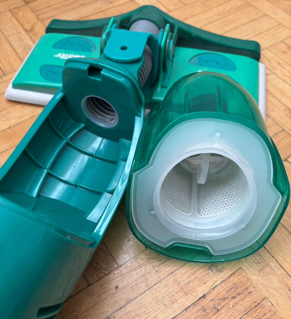 Swiffer PG3000 Wet/Dry Vacuum Mop - photo 3
