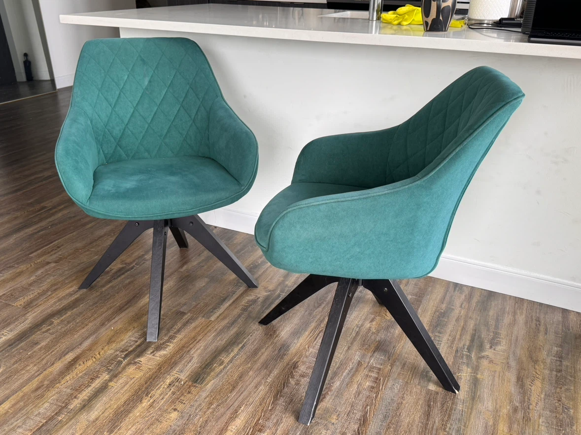 Set of 2 Teal Velvet Swivel Accent Chairs