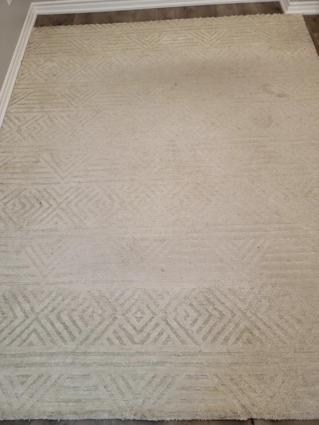 Cream Geometric Pattern Area Rug
