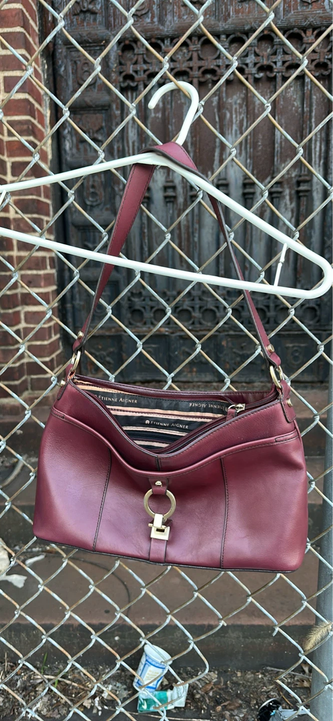 Etienne Aigner Burgundy Leather Shoulder Bag - photo 3