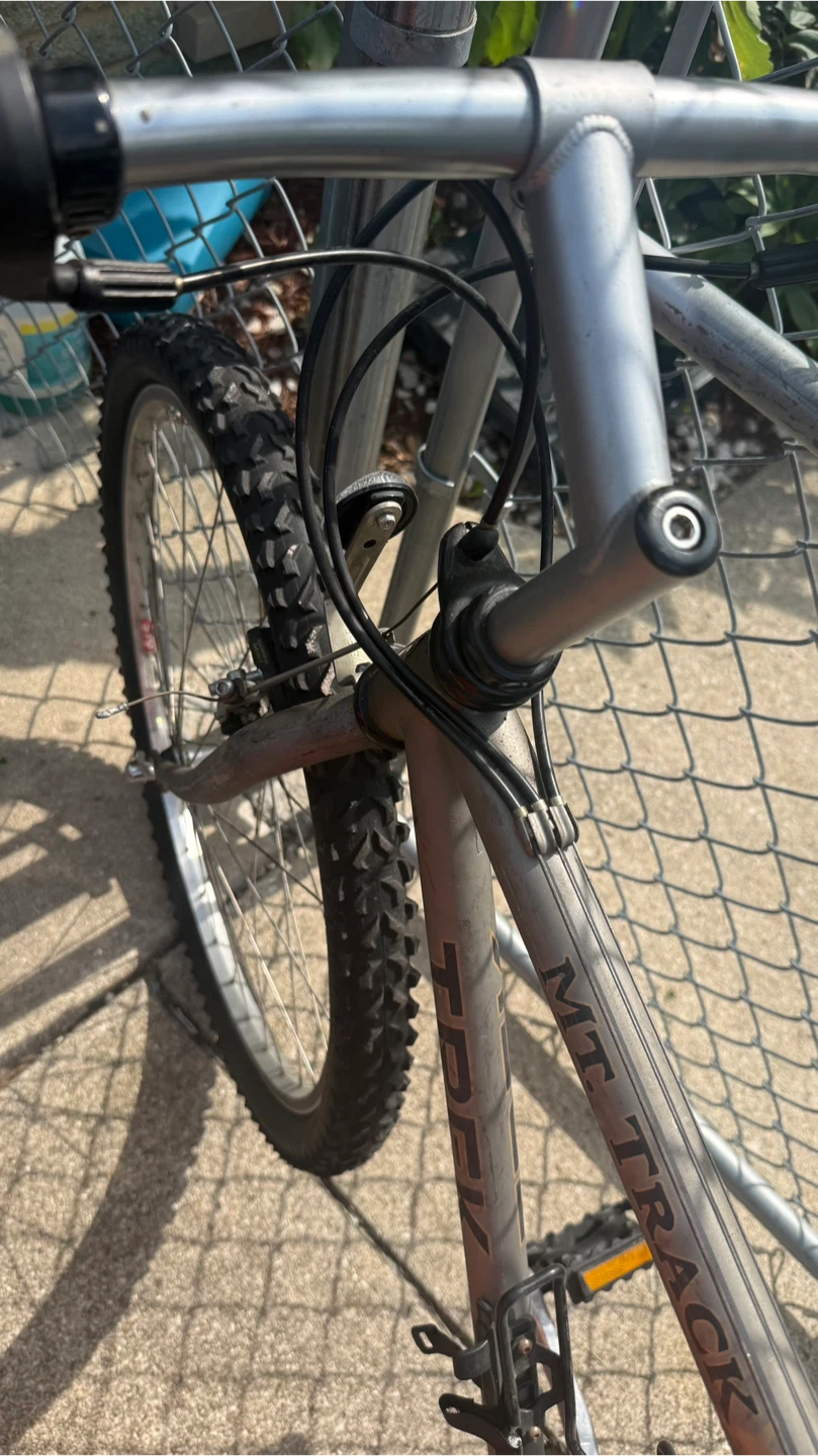 MT TRACK 830 Mountain Bike check more pictures - photo 5