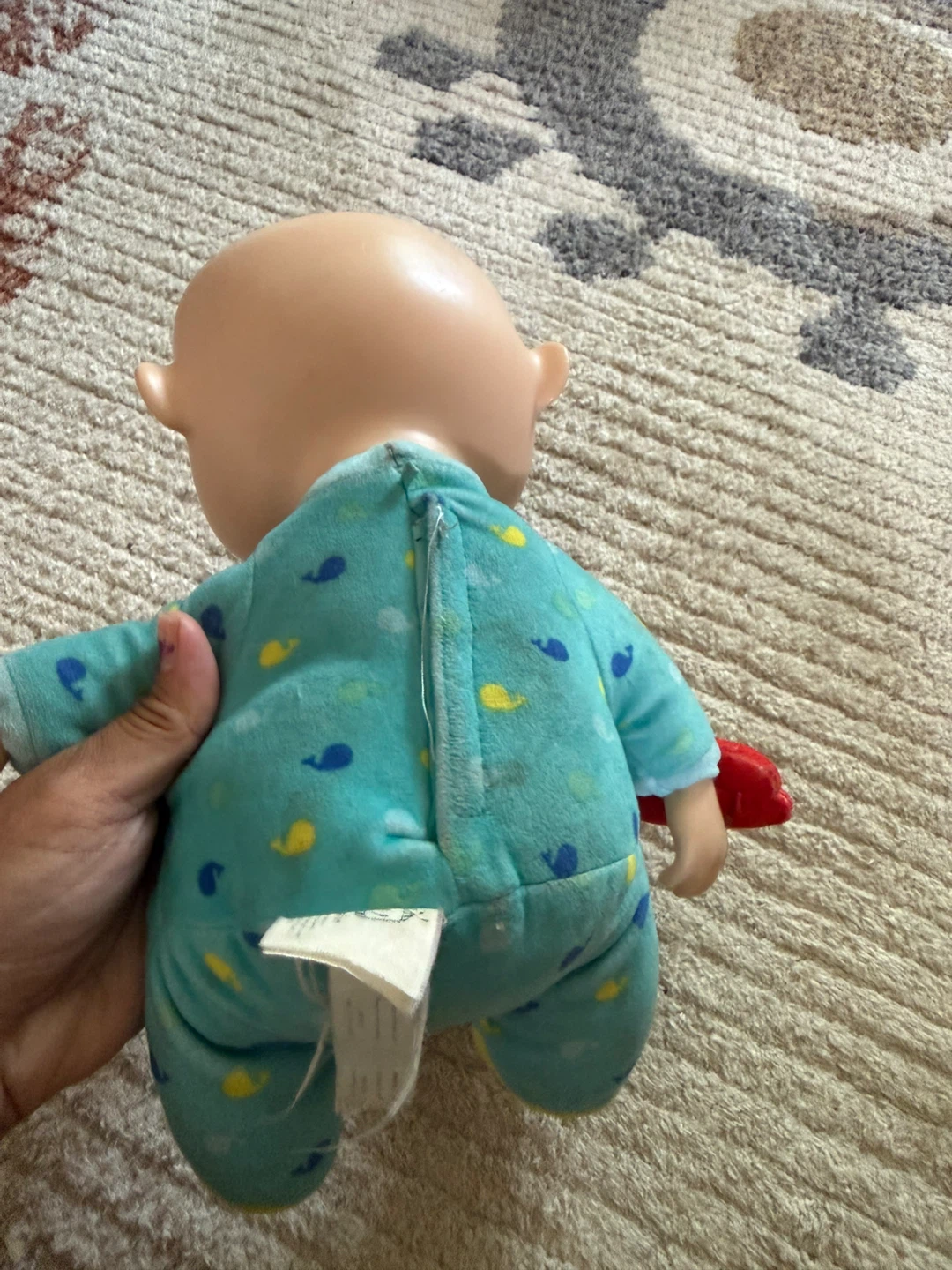CoComelon JJ Doll with Red Teddy Bear sound talking - photo 2
