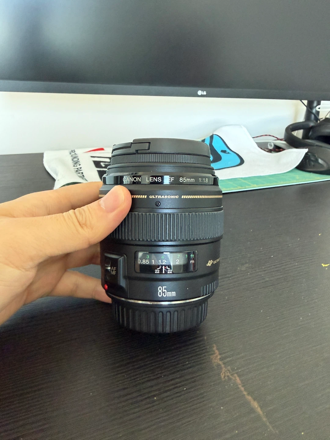 Canon EF 85mm f/1.8 USM Lens