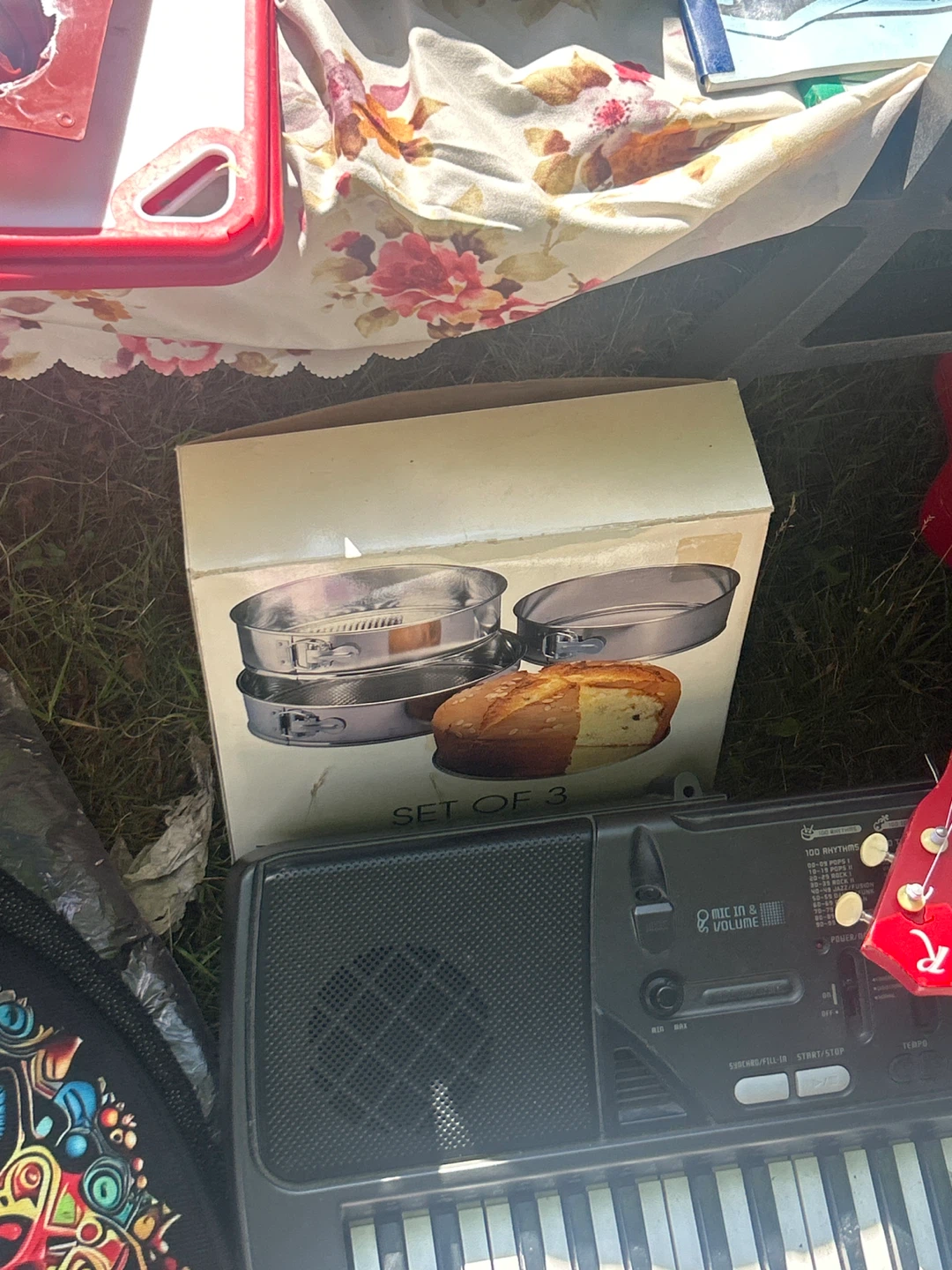 Kitchen appliances and pots - photo 3