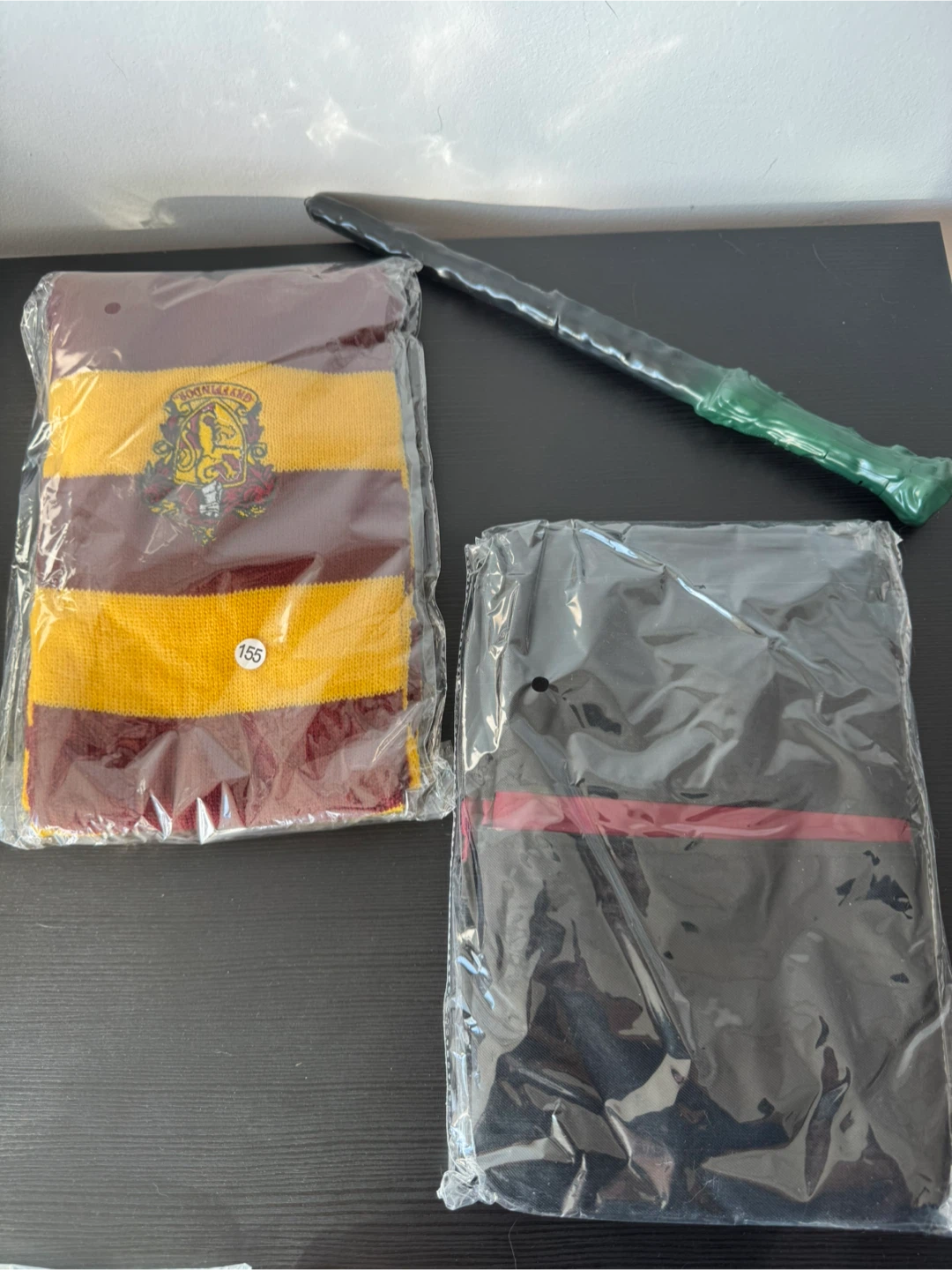 Harry Potter Gryffindor Scarf and Wand Set