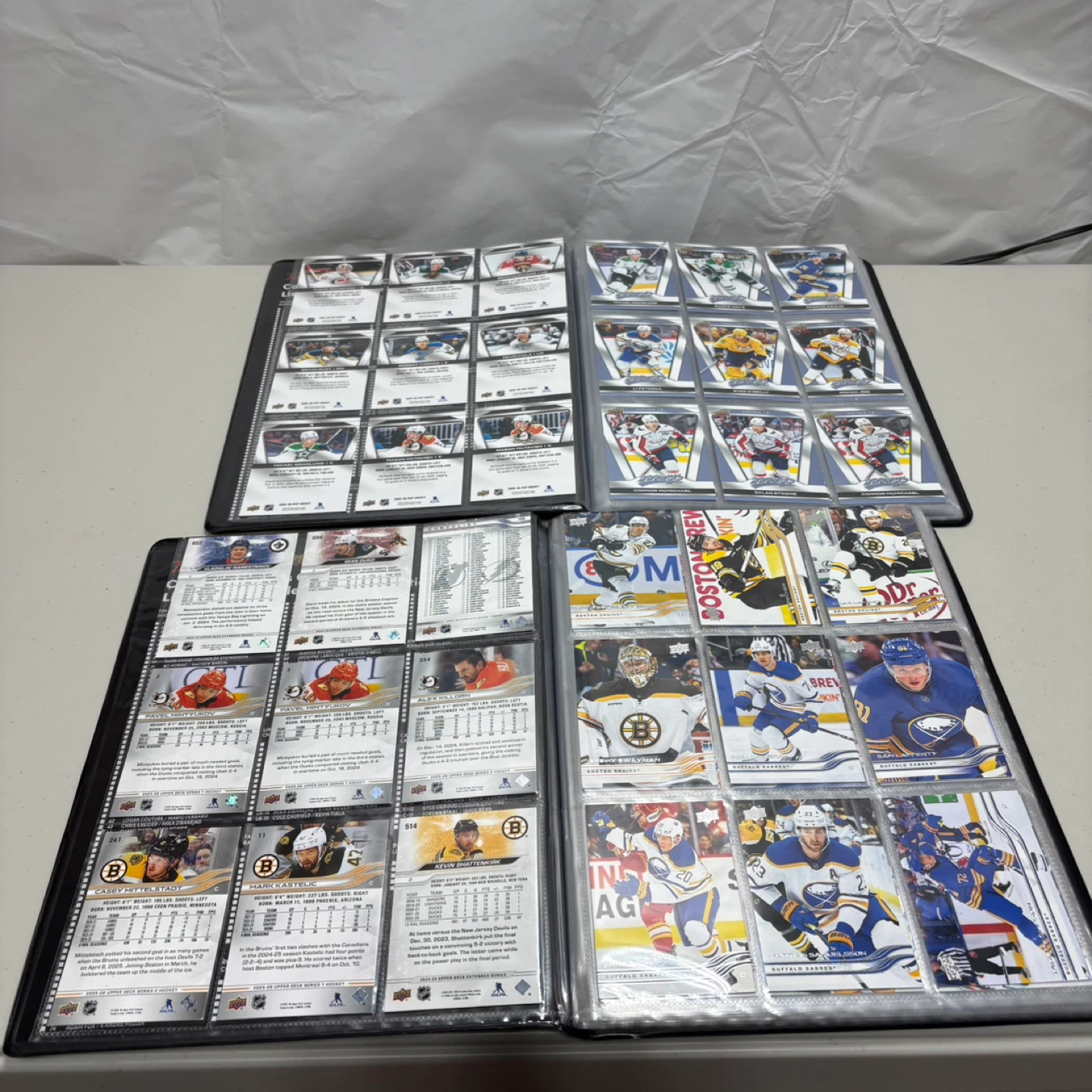 Two binder of hockey cards - photo 3