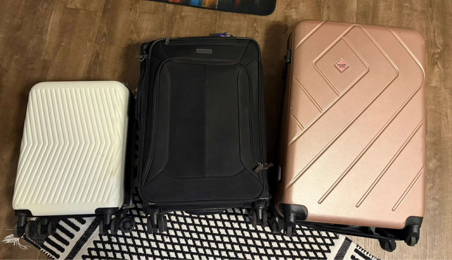 Luggage - 3 pieces/ sizes available