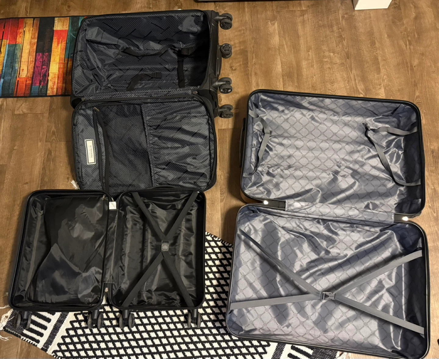 Luggage - 3 pieces/ sizes available - photo 2