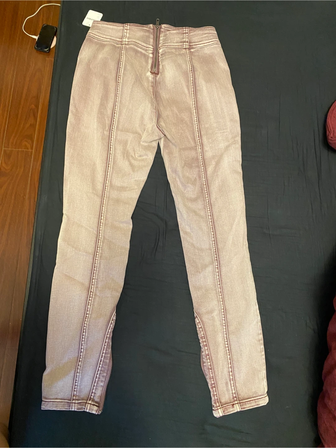 New Free people pale pink-purple jeans with zip detailing - photo 2