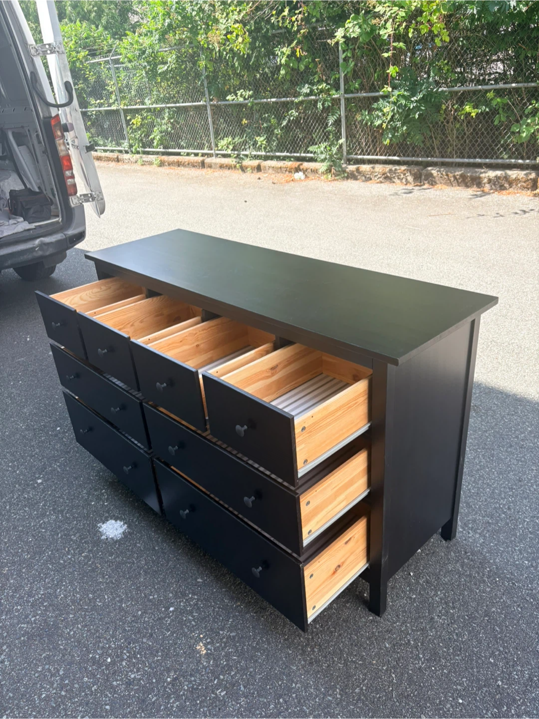 Delivery available- hamnes dresser - photo 3