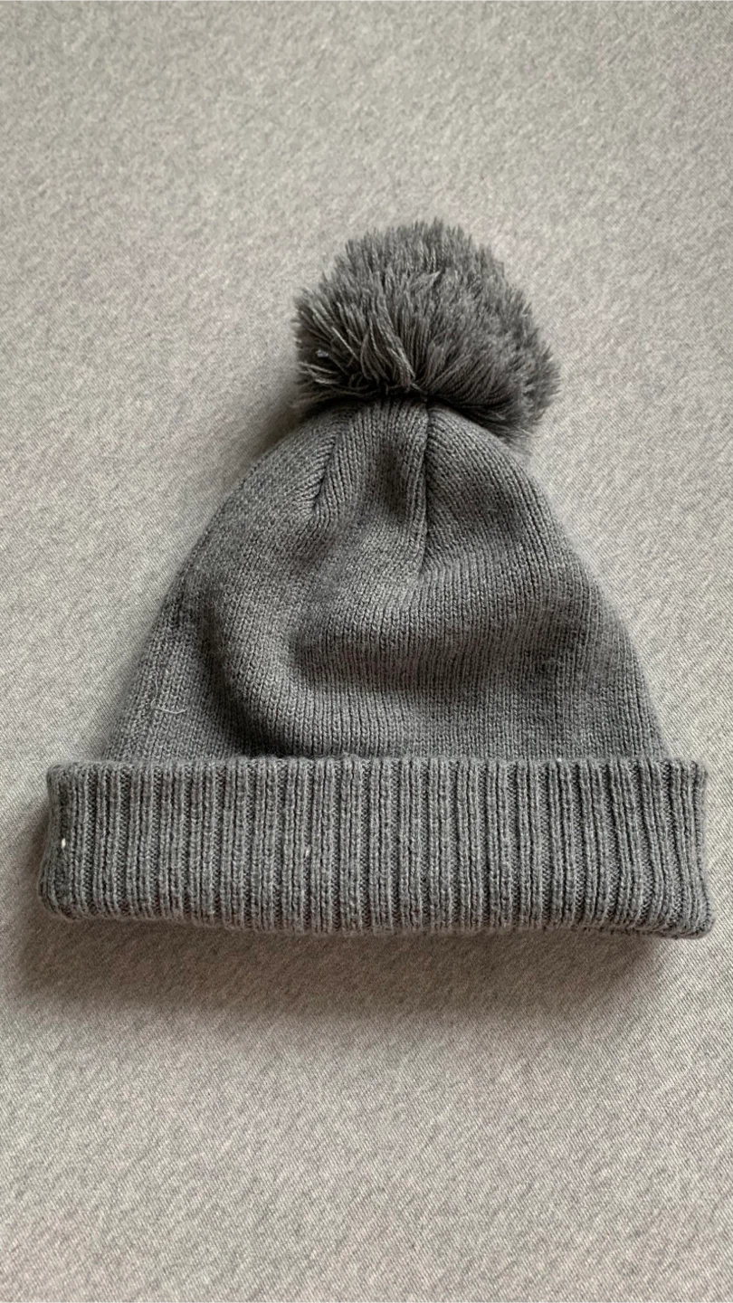 Grey Pom Pom Toque