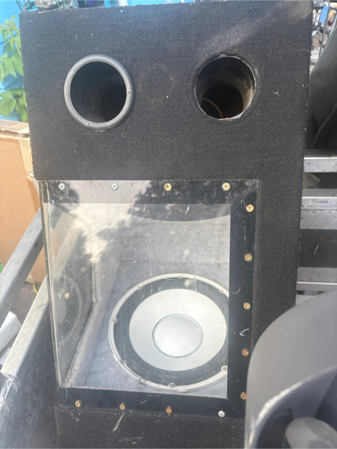 Speaker Box with Subwoofer
