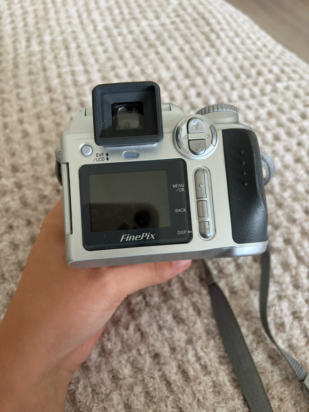 Fujifilm FinePix S3000 Digital Camera