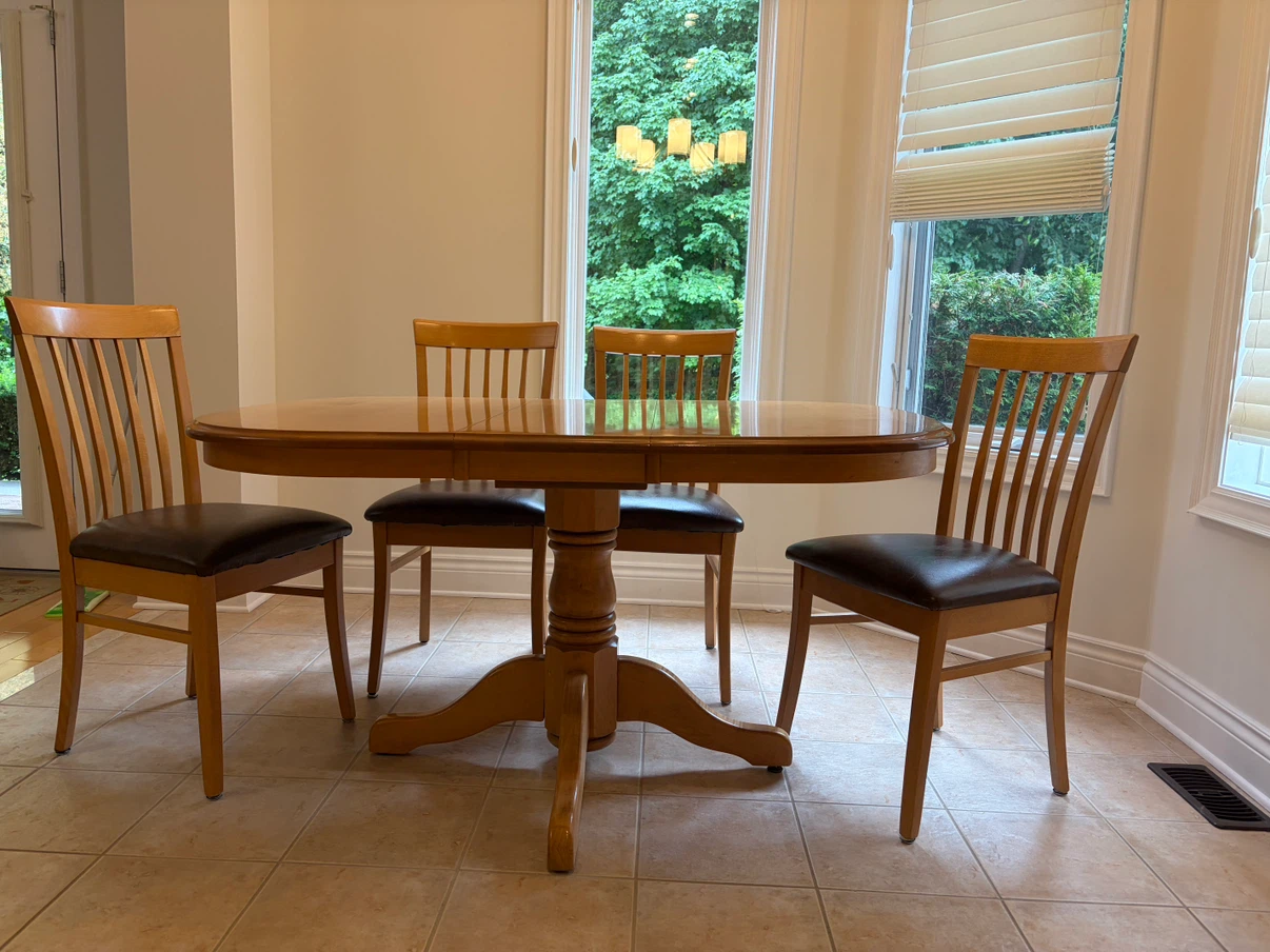 Kitchen or dining room table with 6 chairs - photo 4