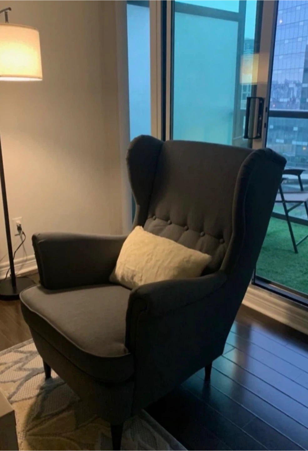 IKEA STRANDMON Wing Chair – White/Beige – Excellent Condition - photo 2