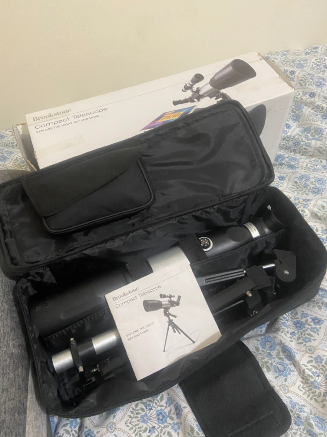 Brookstone Compact Telescope with Carrying Case - photo 3
