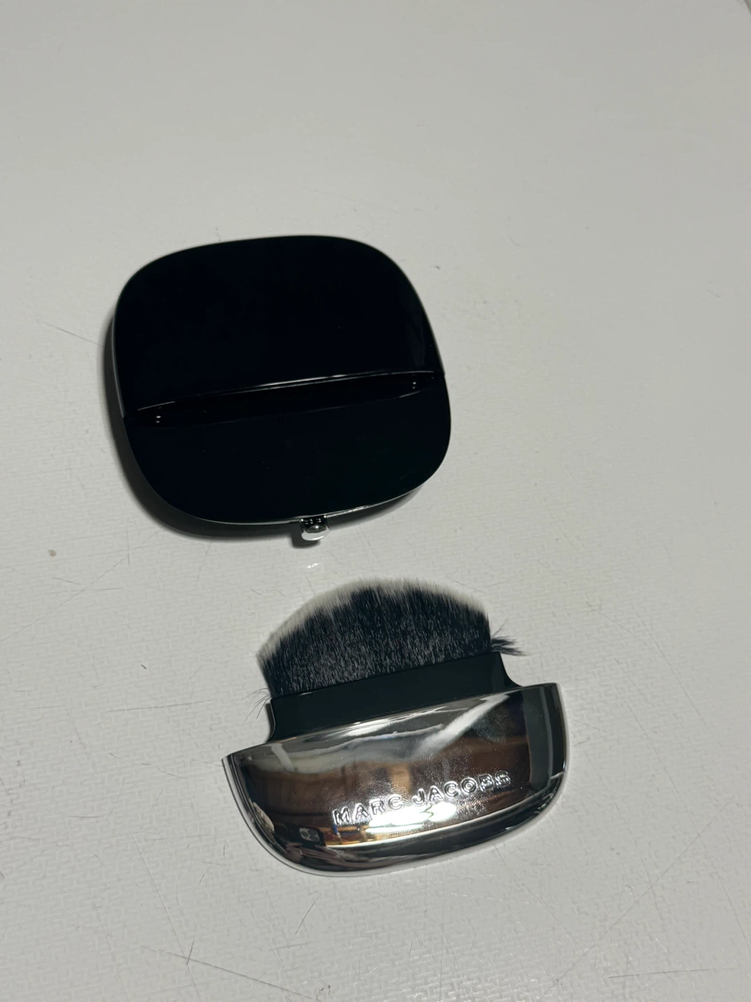 Marc Jacobs Accomplice Instant Blurring Beauty Powder 50 Ingénue - photo 3
