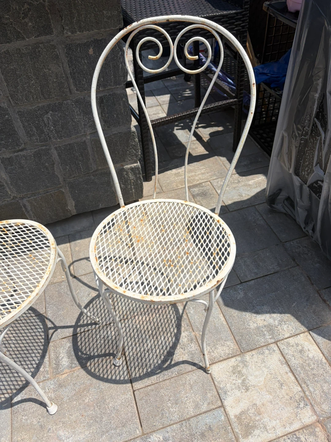 White Metal Outdoor Bistro Chairs (Set of 2) - photo 2