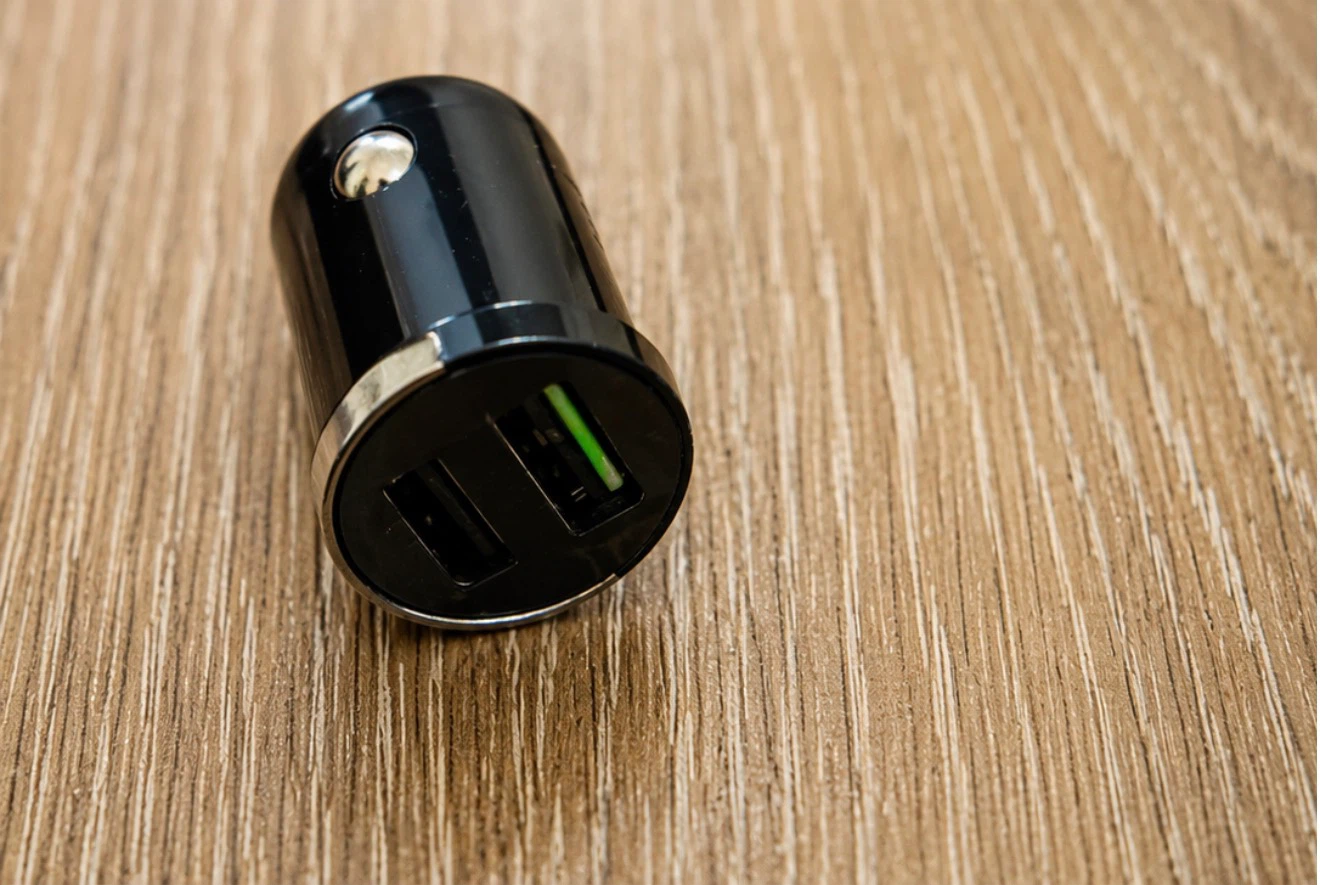 , car charger , Cable - photo 3