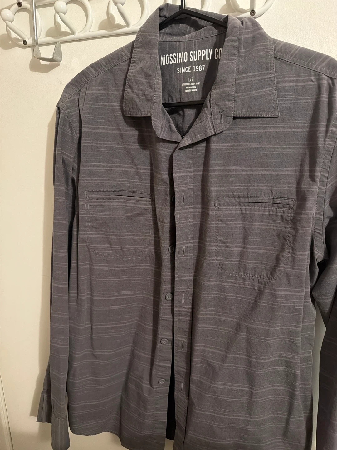 Mossimo Supply Co. Striped Button-Up Shirt - L/G
