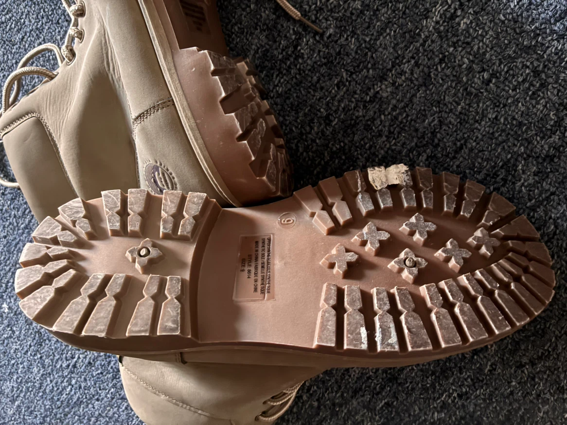 Tan Lace-Up Boots Size 9 - photo 4