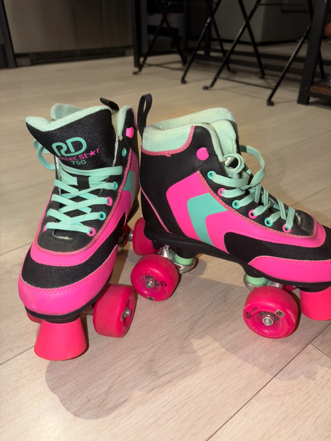 RD Roller Skates