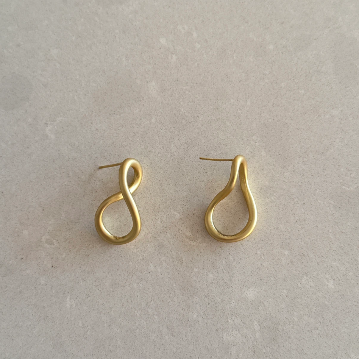 Matte Gold Unique Shape Earrings - photo 3
